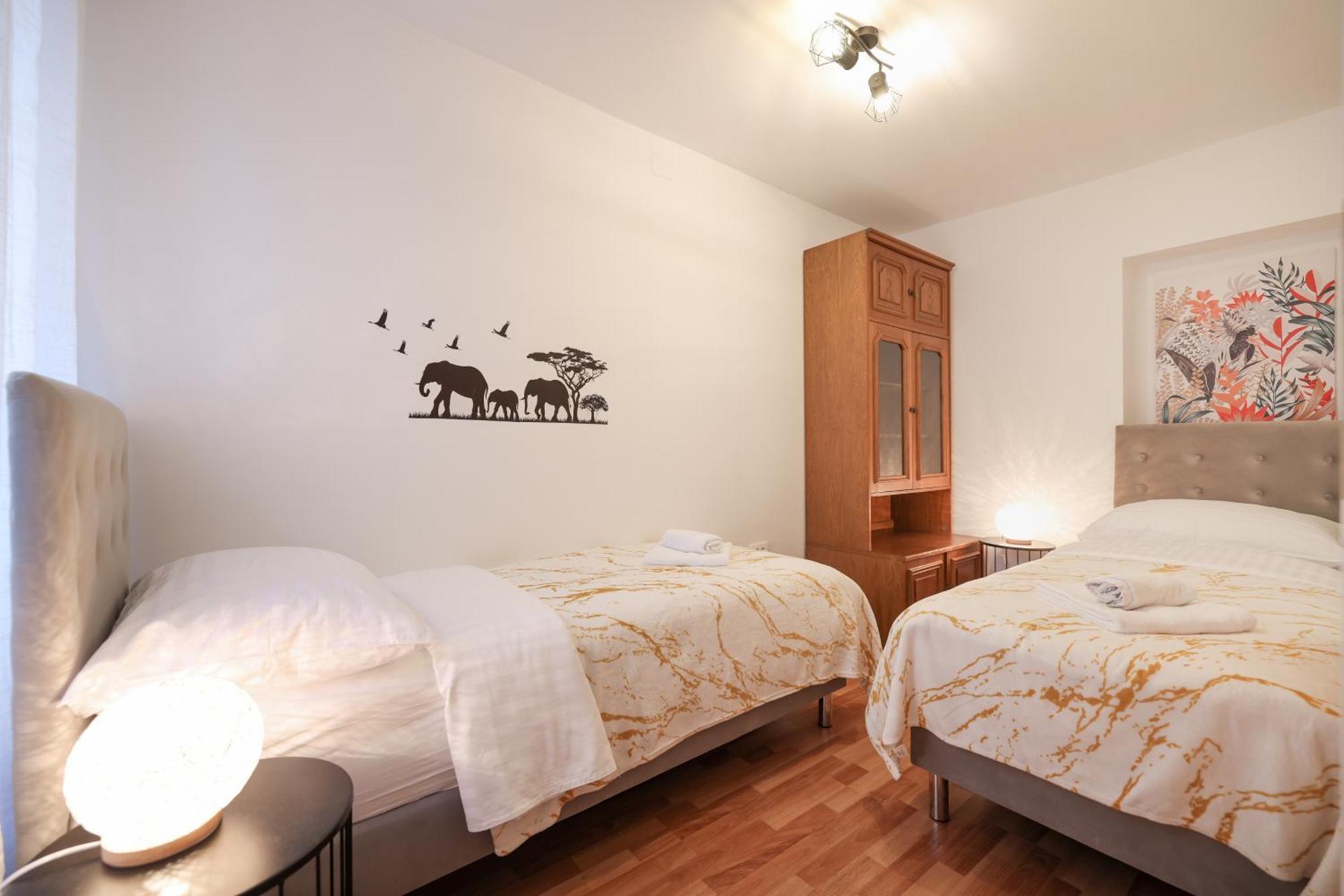 Viva - 2 Bedroom Apt In City Centar 扎达尔 外观 照片