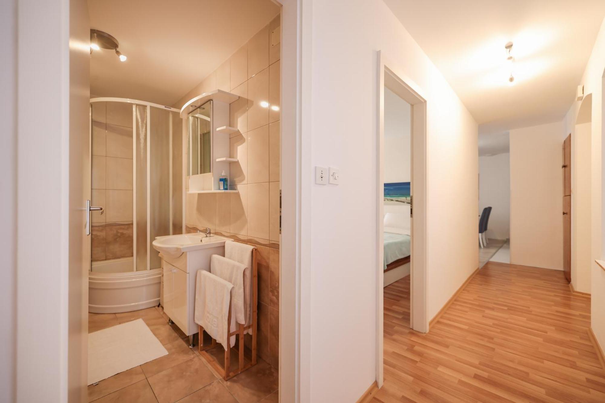 Viva - 2 Bedroom Apt In City Centar 扎达尔 外观 照片