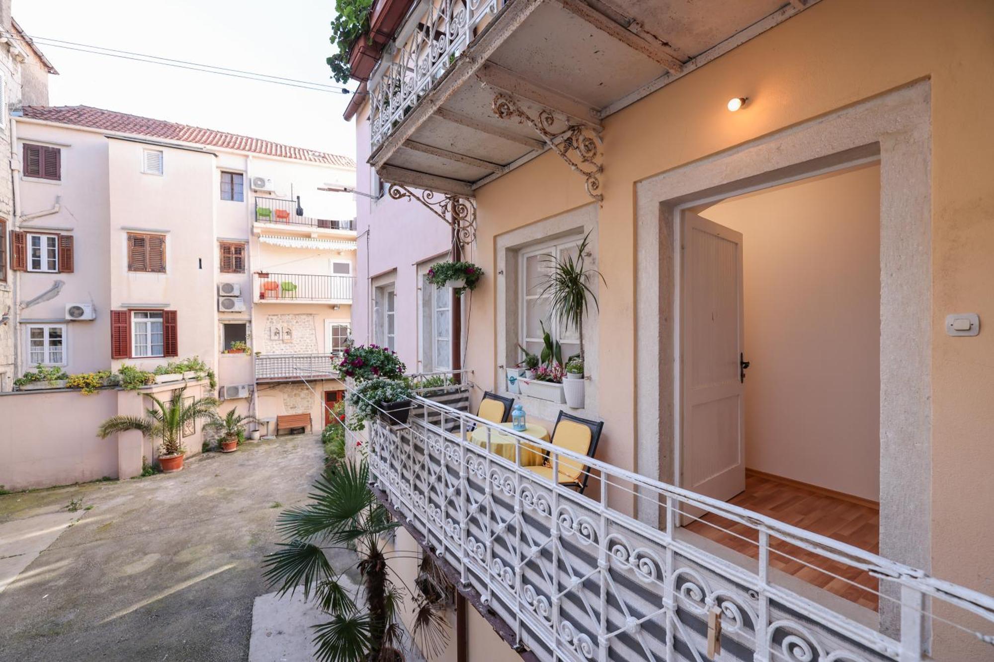 Viva - 2 Bedroom Apt In City Centar 扎达尔 外观 照片